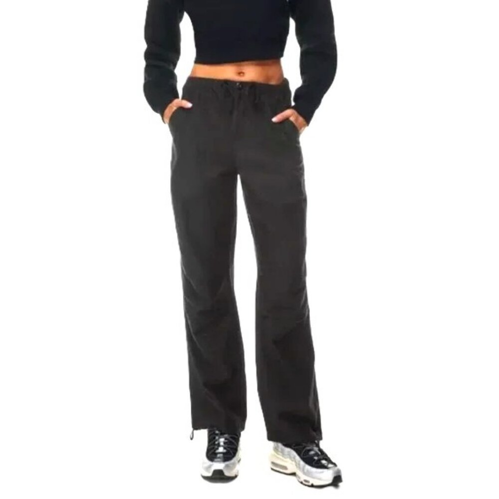 Aritzia TNA Cache Cargo Pants Small Black Parachute Relaxed Fit Cotton EUC